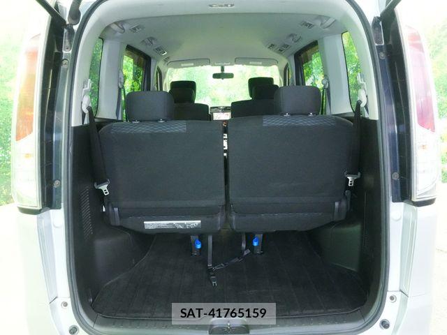 Nissan SERENA 2011-06 7619857-28