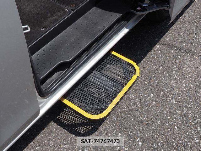 Nissan SERENA 2016-12 7619853-14