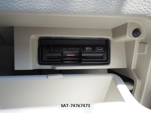Nissan SERENA 2016-12 7619853-8