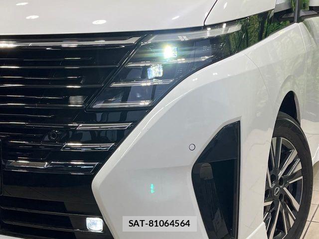 Nissan SERENA 2023-07 7619798-12