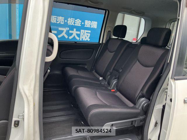 Nissan SERENA 2011-08 7619858-4