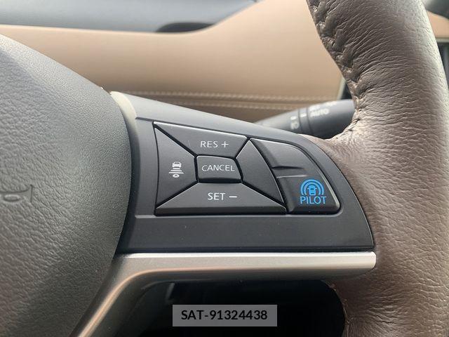 Nissan SERENA 2018-05 7619836-13