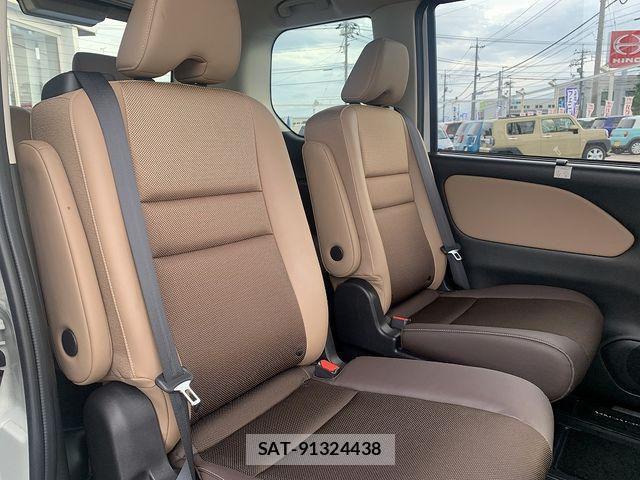 Nissan SERENA 2018-05 7619836-18