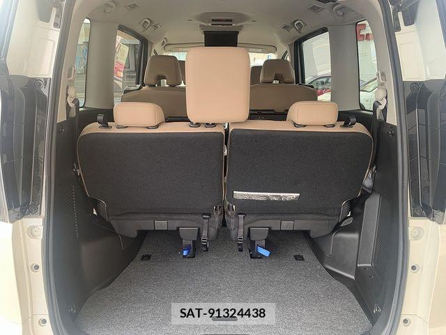Nissan SERENA 2018-05 7619836-20