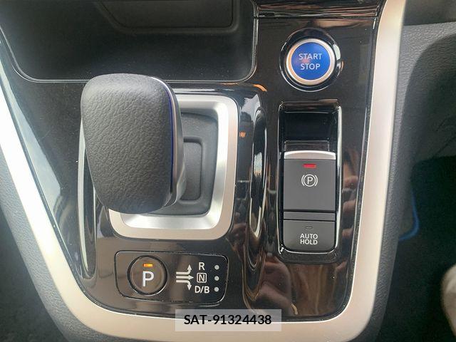 Nissan SERENA 2018-05 7619836-8