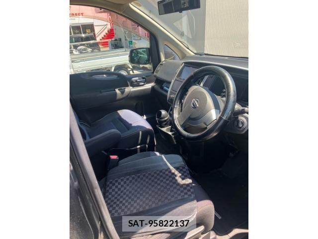 Nissan SERENA 2010-02 7619861-11