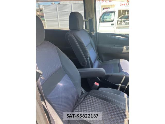 Nissan SERENA 2010-02 7619861-12