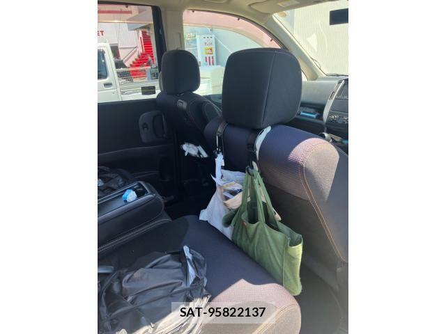 Nissan SERENA 2010-02 7619861-13