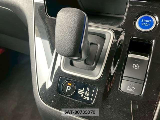 Nissan SERENA 2019-10 7619831-8