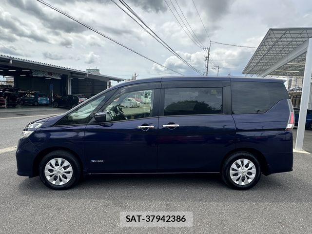 Nissan SERENA 2017-07 7619856-21