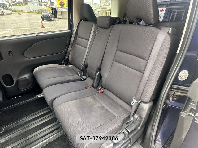 Nissan SERENA 2017-07 7619856-4
