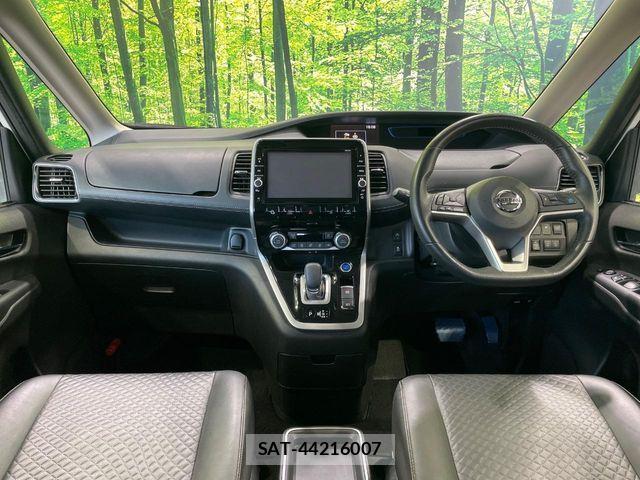 Nissan SERENA 2018-10 7619815-1
