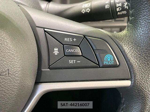 Nissan SERENA 2018-10 7619815-6
