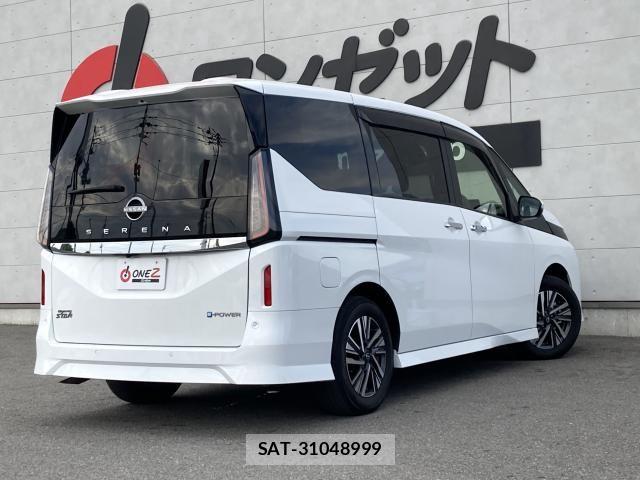 Nissan SERENA 2023-09 7619793-1