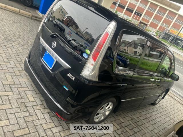 Nissan SERENA 2012-03 7728383-5