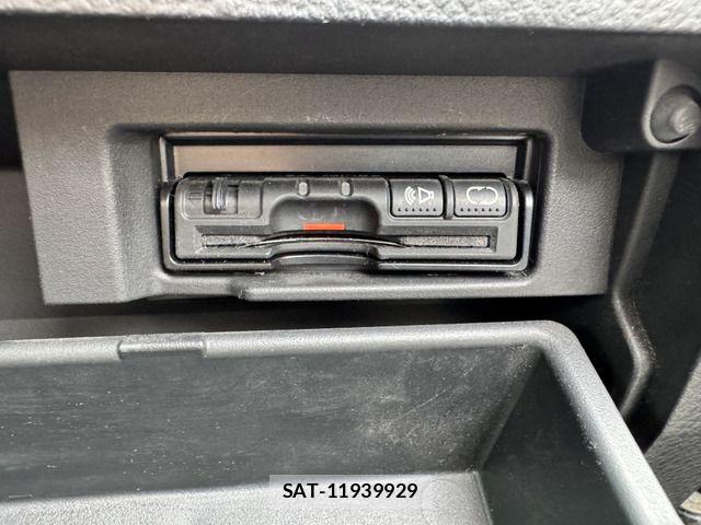 Nissan SERENA 2011-06 7728372-8