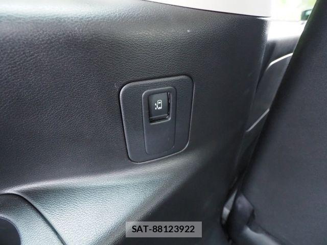 Nissan SERENA 2022-05 7728362-12