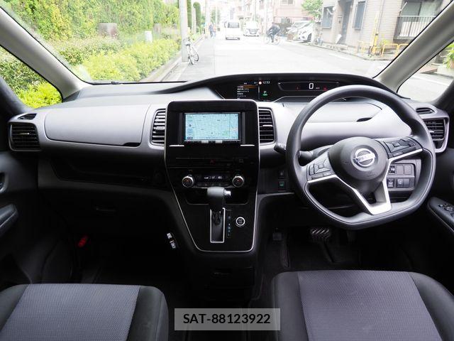 Nissan SERENA 2022-05 7728362-1