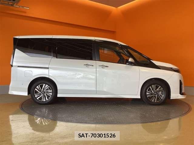 Nissan SERENA 2023-10 7728283-8