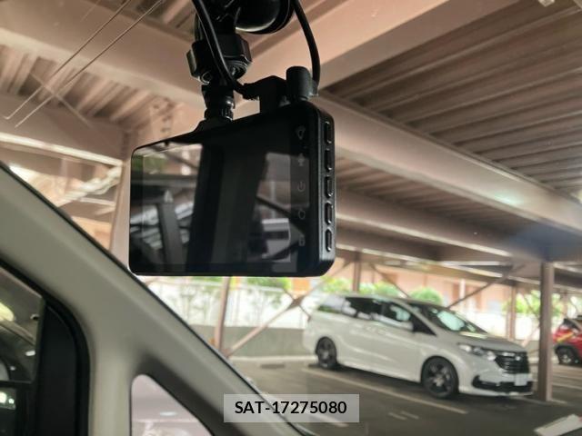 Nissan SERENA 2007-07 7728390-17