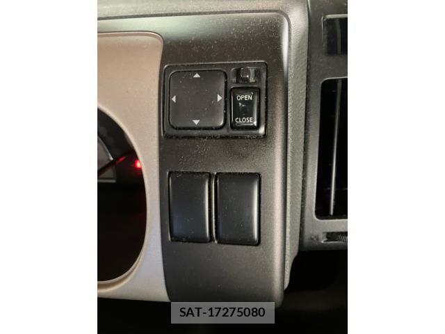 Nissan SERENA 2007-07 7728390-19
