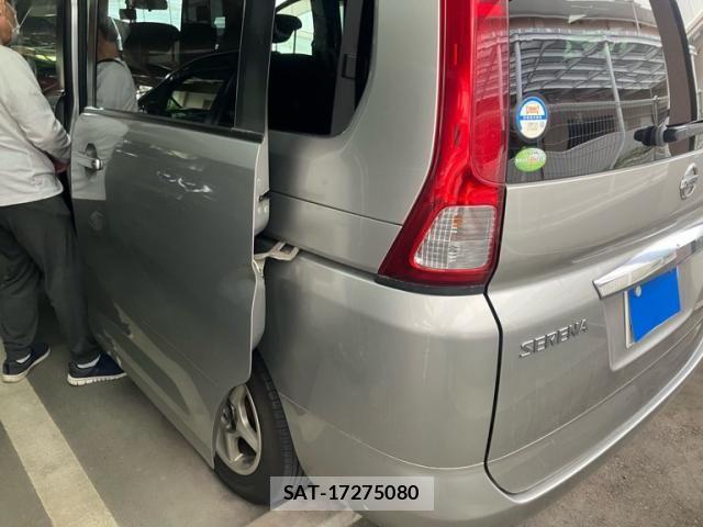 Nissan SERENA 2007-07 7728390-4