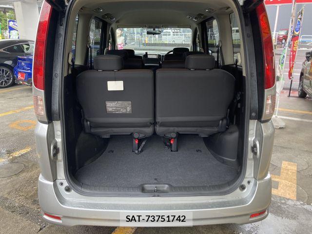 Nissan SERENA 2007-07 7728374-17