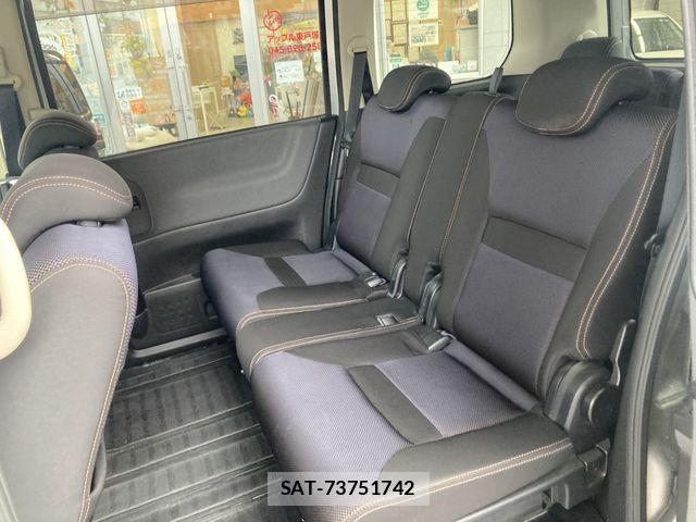 Nissan SERENA 2007-07 7728374-5