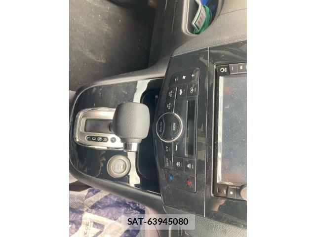 Nissan SERENA 2012-04 7728370-18