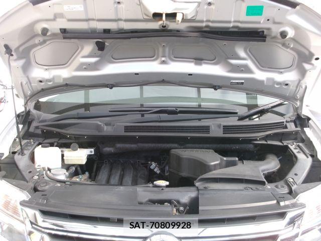 Nissan SERENA 2015-03 7728365-17