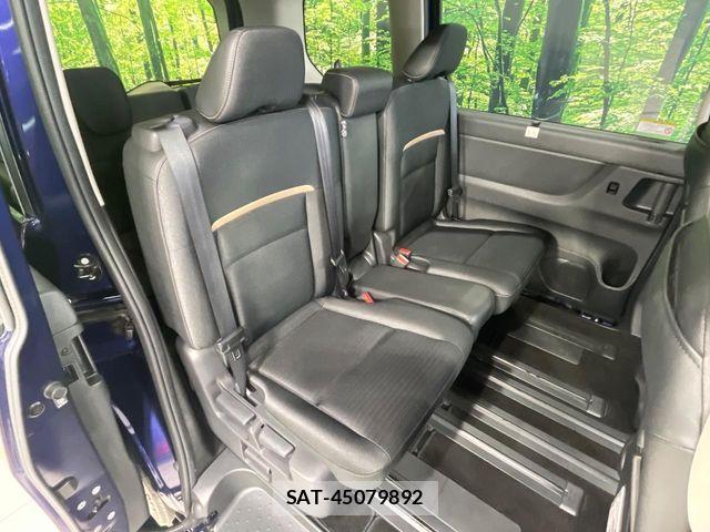Nissan SERENA 2023-07 7728320-8
