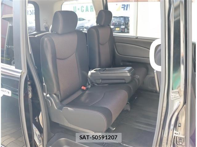 Nissan SERENA 2011-05 7728368-8