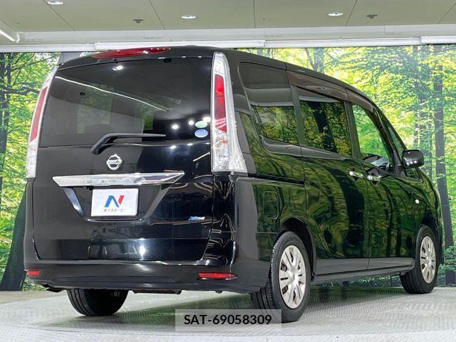 Nissan SERENA 2011-03 7728371-17