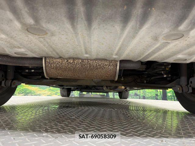 Nissan SERENA 2011-03 7728371-19