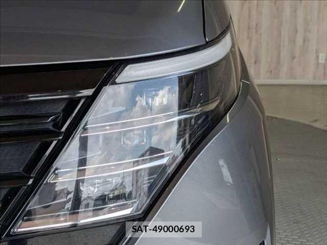 Nissan SERENA 2023-06 7728351-22
