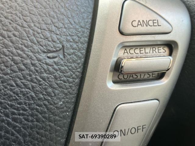 Nissan SERENA 2011-06 7728382-18