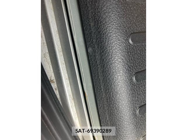 Nissan SERENA 2011-06 7728382-22
