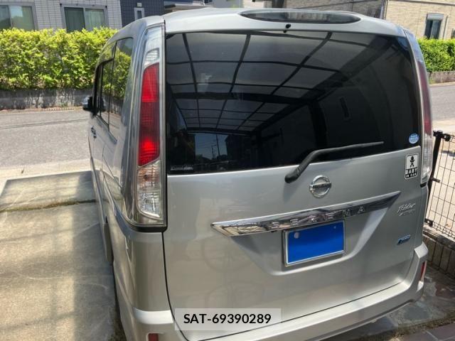 Nissan SERENA 2011-06 7728382-7