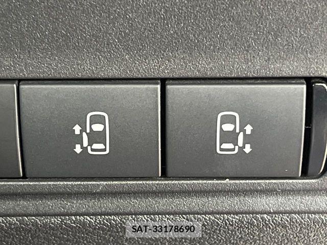 Nissan SERENA 2023-03 7728272-5