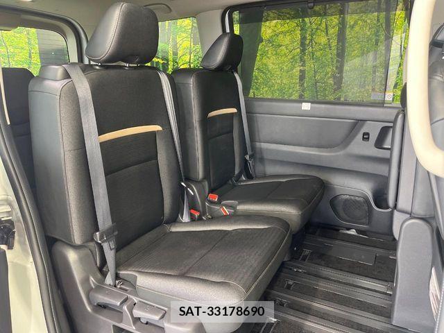 Nissan SERENA 2023-03 7728272-8