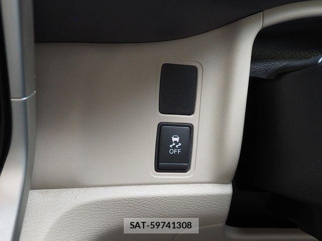 Nissan SERENA 2017-11 7788930-10
