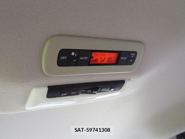 Nissan SERENA 2017-11 7788930-11