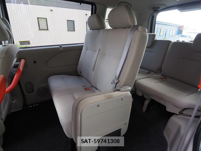 Nissan SERENA 2017-11 7788930-14