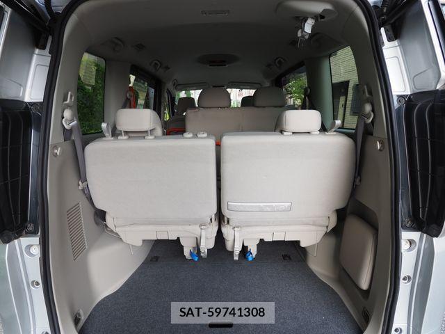 Nissan SERENA 2017-11 7788930-16