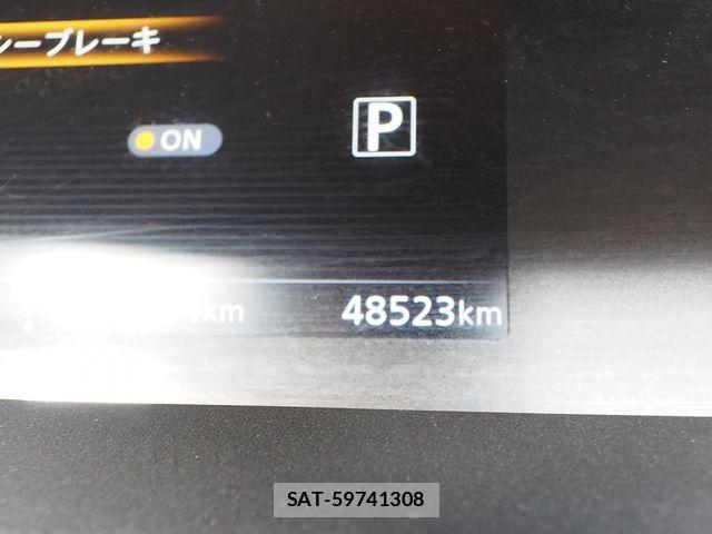 Nissan SERENA 2017-11 7788930-2