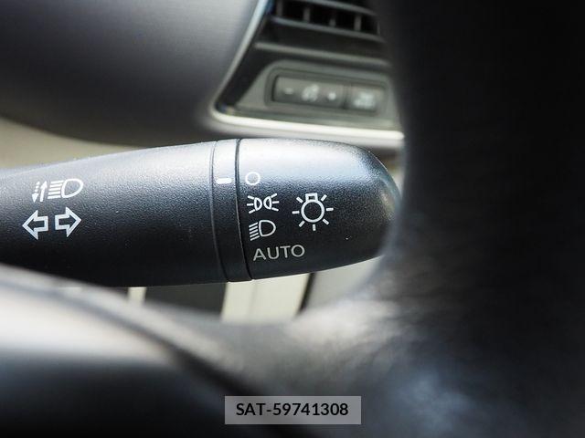 Nissan SERENA 2017-11 7788930-8