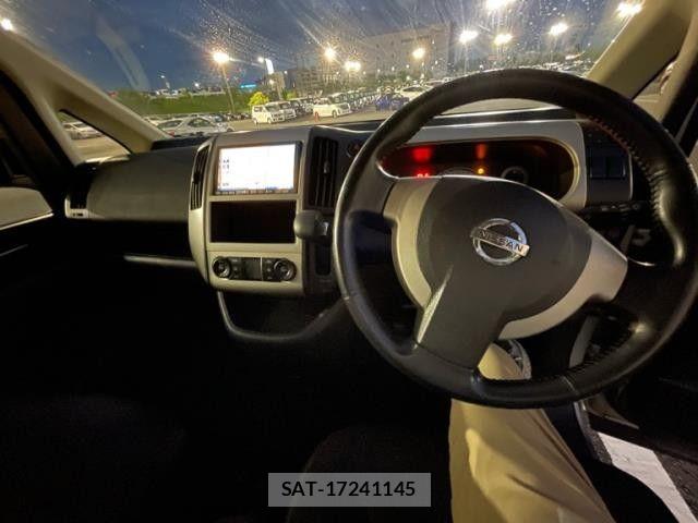 Nissan SERENA 2006-10 7788927-4