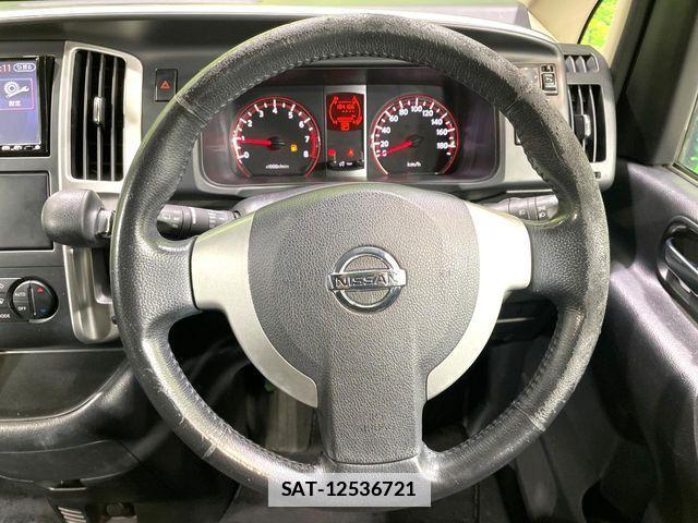 Nissan SERENA 2009-11 7788925-12