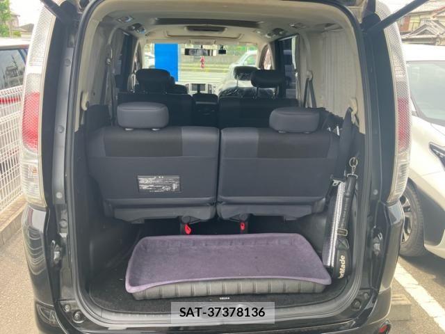 Nissan SERENA 2007-09 7788920-17