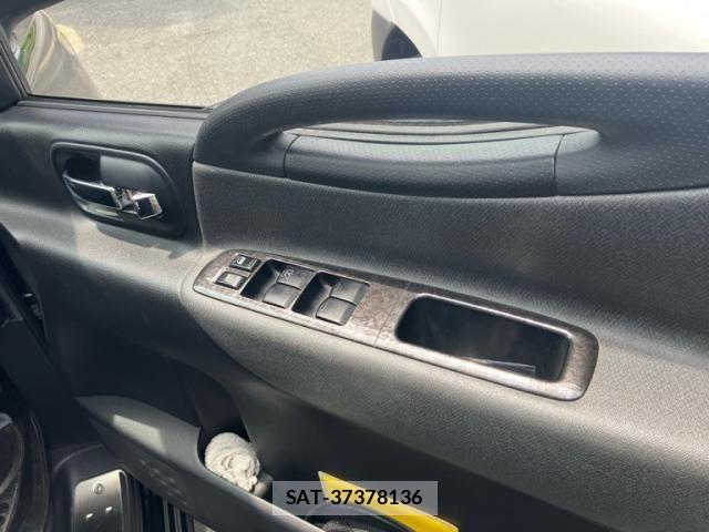 Nissan SERENA 2007-09 7788920-6